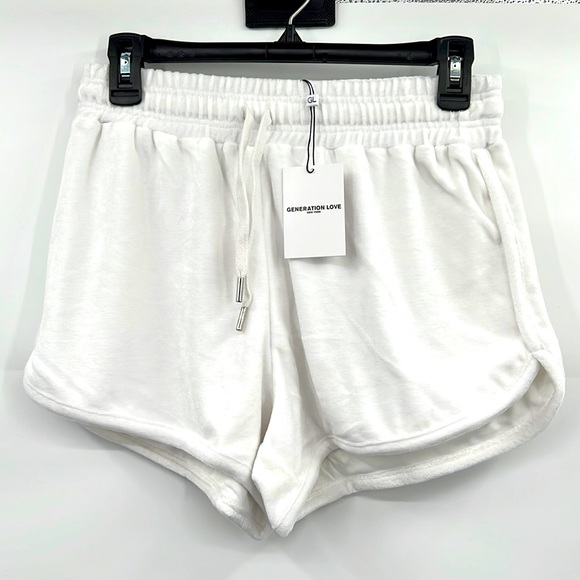 🆕Generation Love New York Britt White Soft Velour Shorts Choose Love - Picture 2 of 8